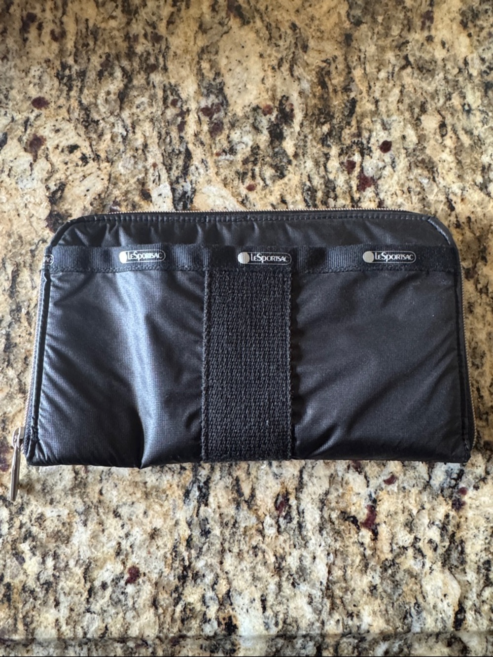 LeSportsac Essential Everyday Wallet   Black